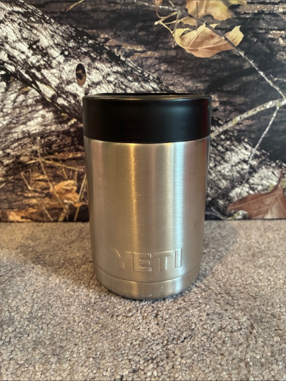 Yeti Silver Stainless Steel Can Insulator with Black Lid